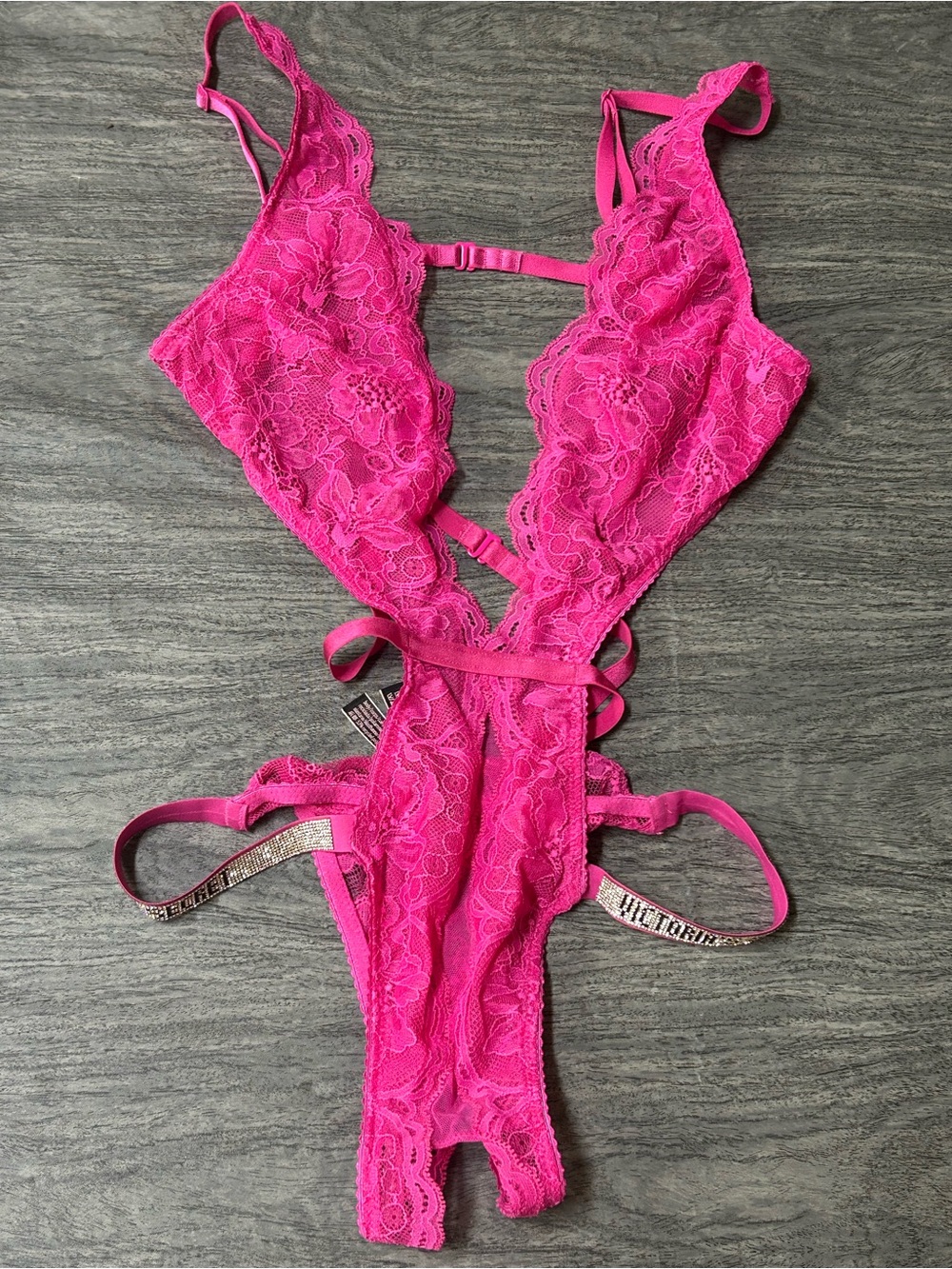 Victoria’s Secret Shine Strap Lace Crotchless Teddy Pink Size XS